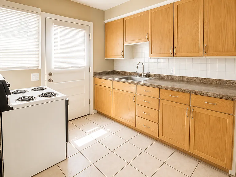 2110 Rhomberg Ave #2110 — Photo 1