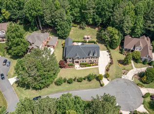 7208 Sparhawk Rd, Wake Forest, NC 27587