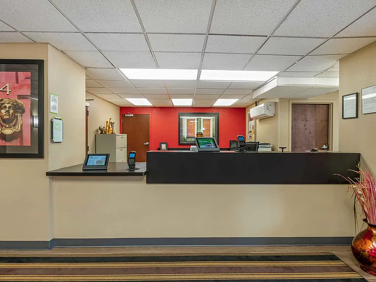 Lobby and Guest Check-in