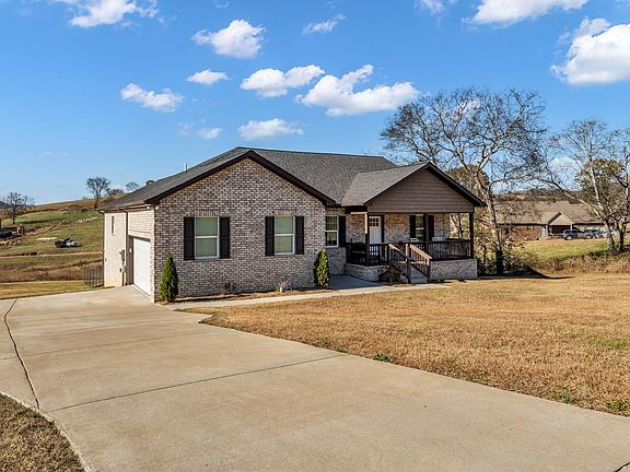 2nd image of 510 Bridle Path Ln