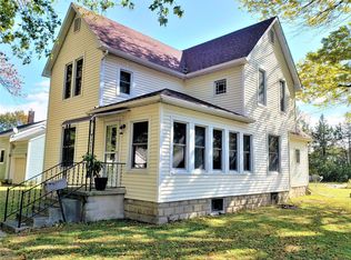 121 W South St, Nokomis, IL