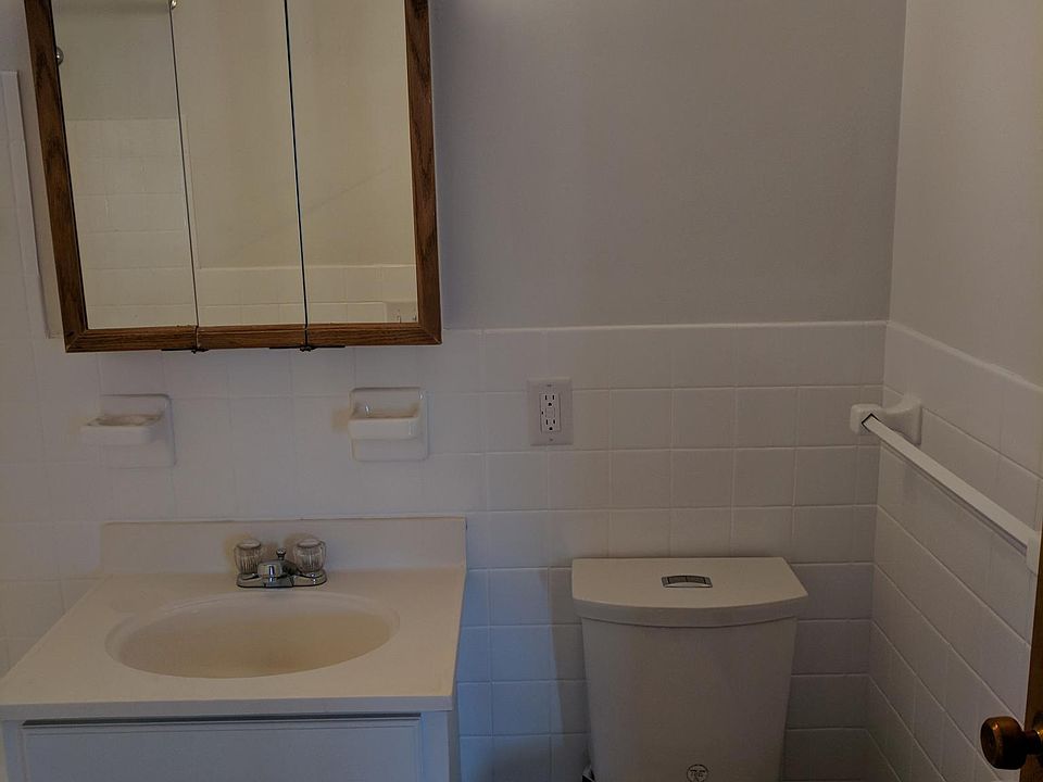 1st image of 1765 Carroll Ave APT 07