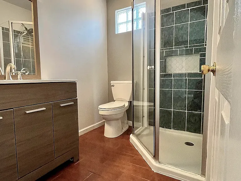 226 Tyson St — Photo 31