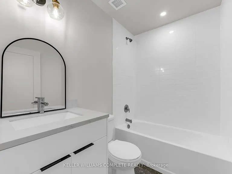 24 Augusta St #806 — Photo 13