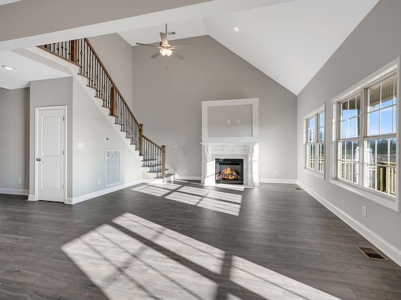 5th image of 644 Farmington Lot 644