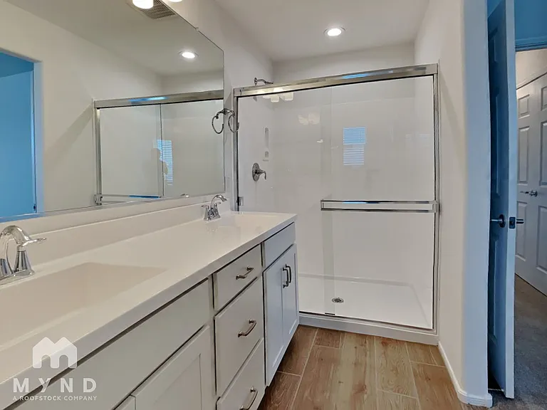 10758 W McKinley St — Photo 14
