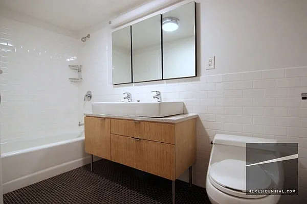 Rented by Highline Residential | media 22