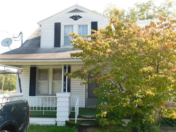 1738 S Eighty Eight Rd, Greensboro, PA 15338