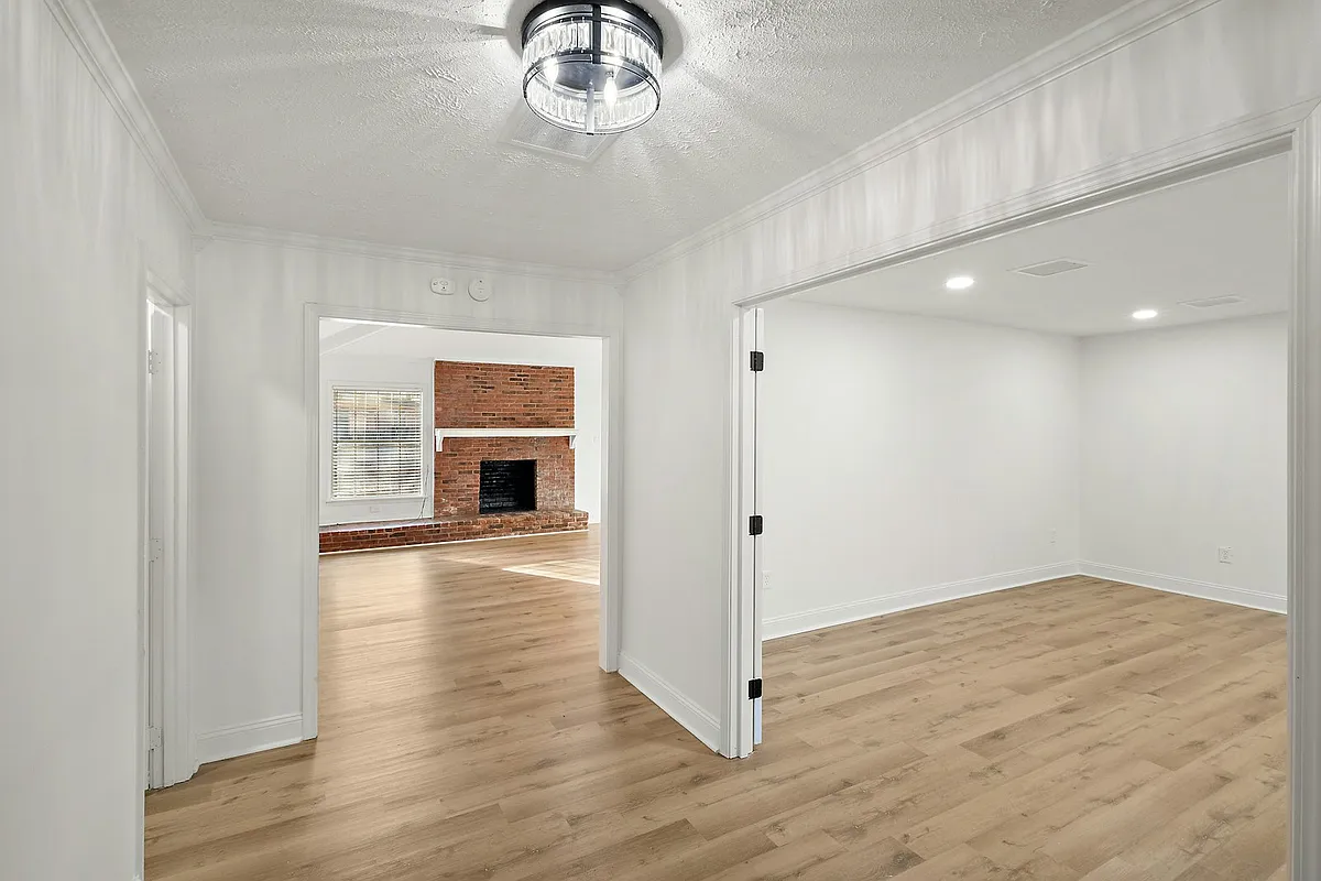 Building Photo - 816 Winthrop Cir