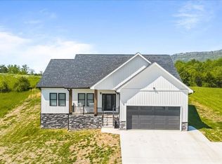 309 Greene Ln, La Follette, TN 37766