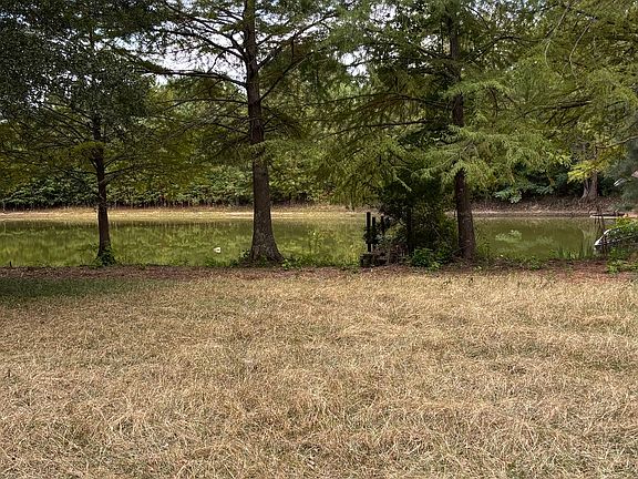 5th image of 210 Sanders Rd