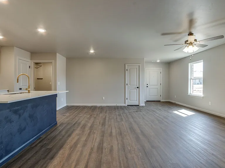 317 Dooley Creek Ln — Photo 9