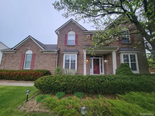 10224 Wellington Dr, Clarkston, MI 48348