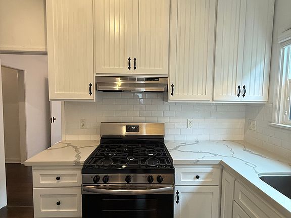 3rd image of 5065 Pickford St APT 1