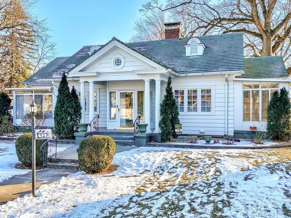 529 Pearl St, Ottawa, IL 61350