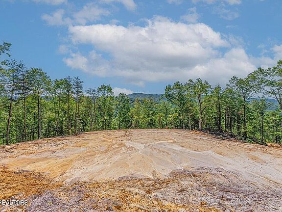 2nd image of 1200 Steer Creek Rd