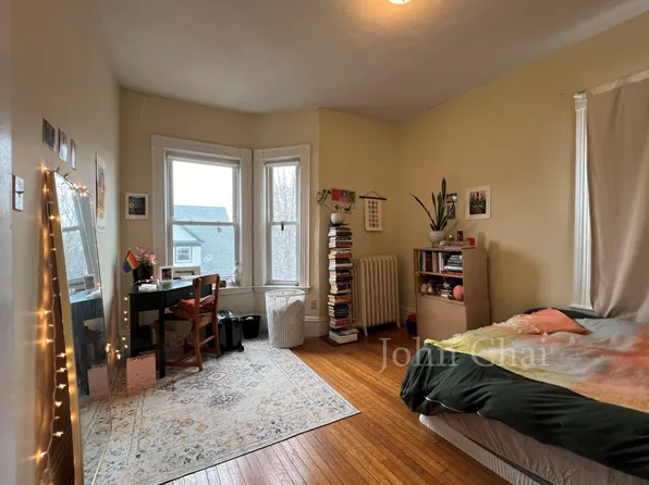 38 Ridgemont St APT 2, Boston, MA 02134
