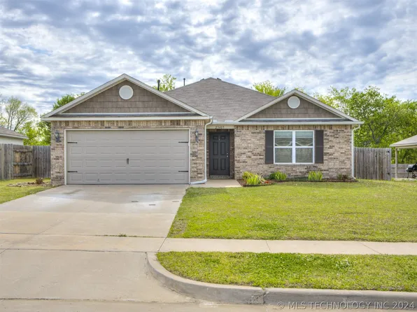 23405 S Donna Ln, Claremore, OK 74019