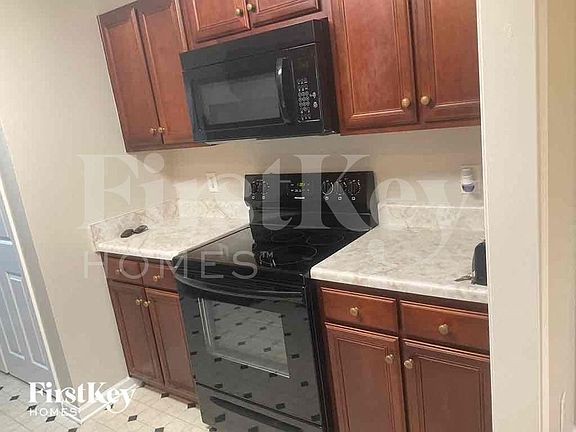 4th image of 1104 Wesson Ct