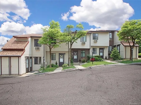 12 Santangelo Terrace #12, Derby, CT 06418
