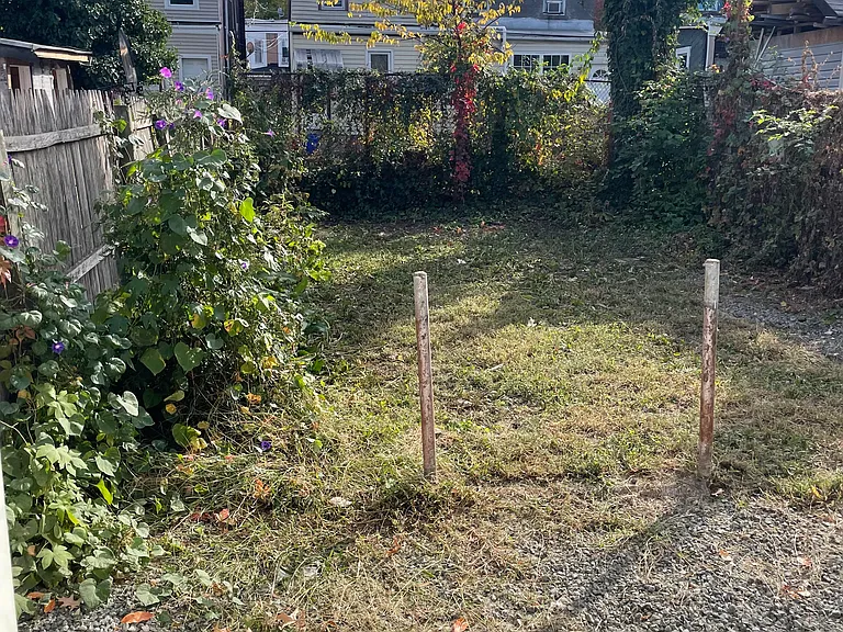 1244 Whitman Ave — Photo 6