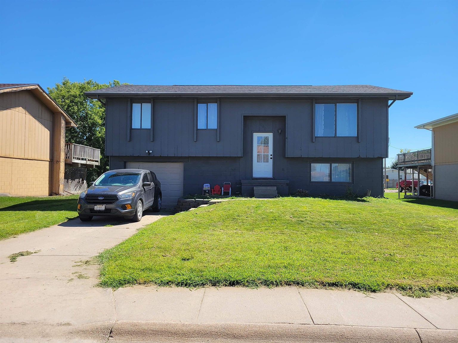 609 W 18th St, Cozad, NE 69130 Zillow