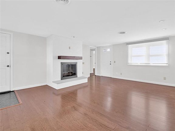 5th image of 8 Gould Rd