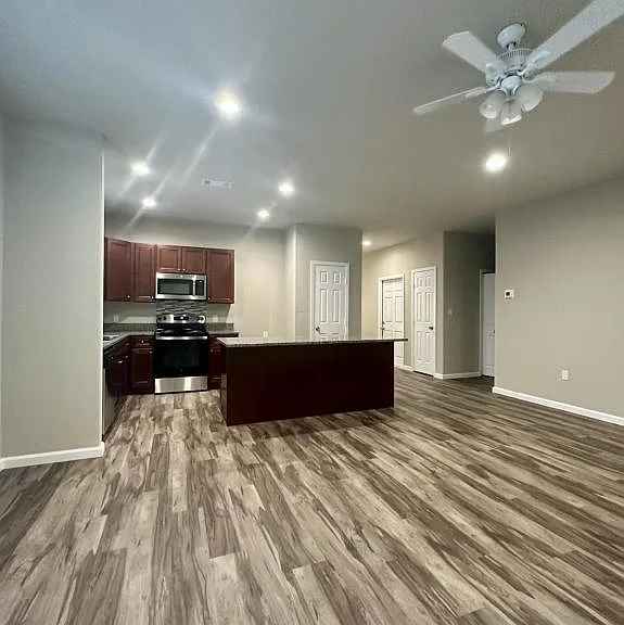205 Hoover Ln — Photo 10