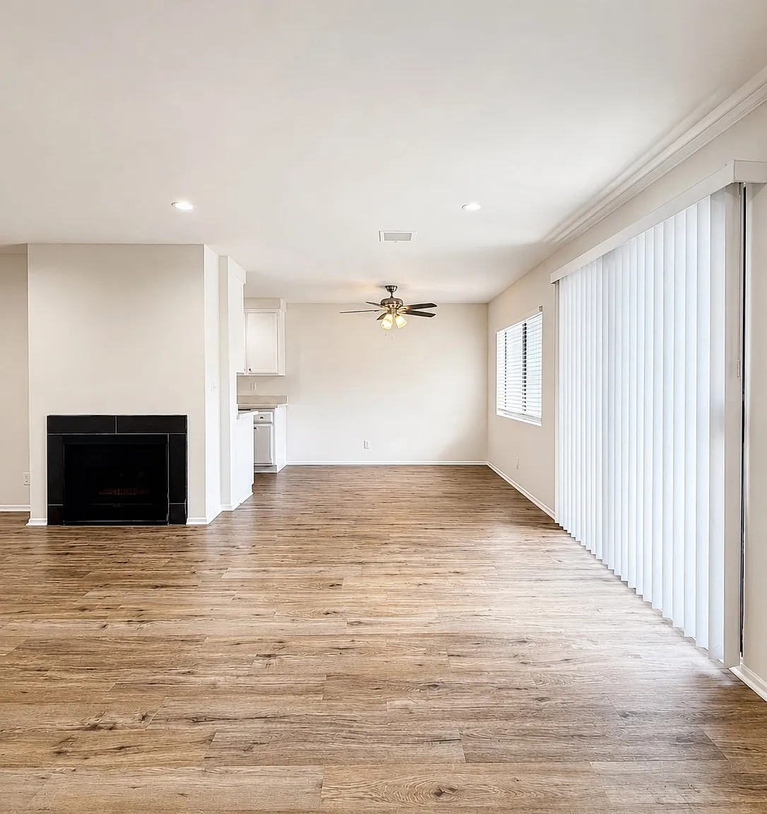 2 bed, 850 sqft, $2,550 — Photo 1