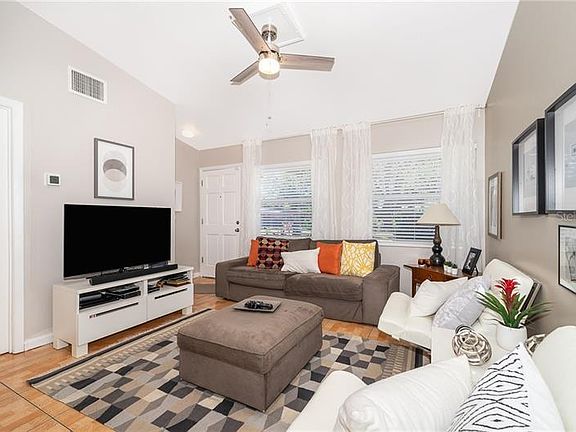 3rd image of 3407 Seagrape Dr