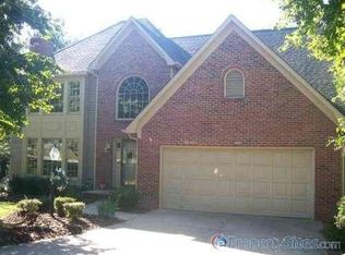 2 Southfield Dr, Greenville, SC 29607