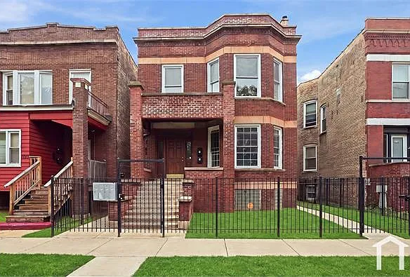 2 bed, 800 sqft, $1,300 — Photo 1