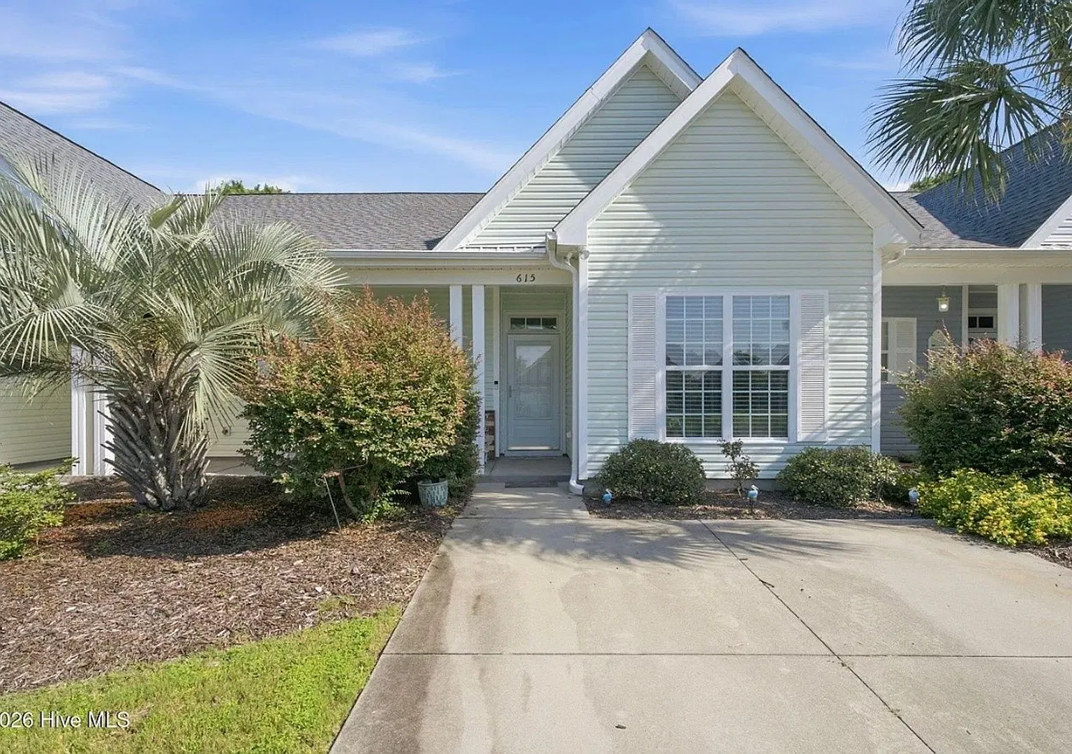 2 Bed 2 Bath Townhouse Unfurnished- Minutes From Carolina Beach — Photo 1