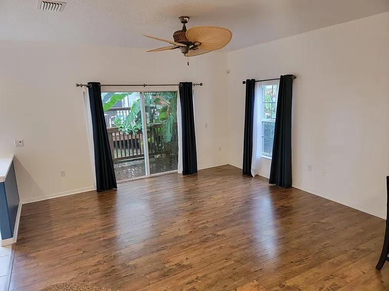 115 Majestic Bay Ave — Photo 7
