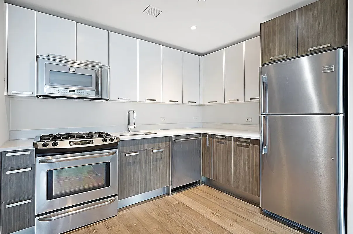 26-14 Jackson Avenue — Photo 2