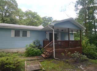 1138 Eagle Rock Rd, Oakland, MD 21550