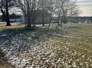 1283 Saint Pauls Church Rd, Pennsburg, PA 18073