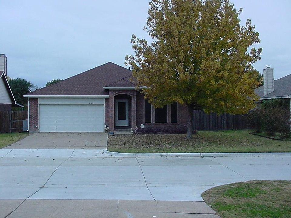 1st image of 2328 Shirecreek Cir