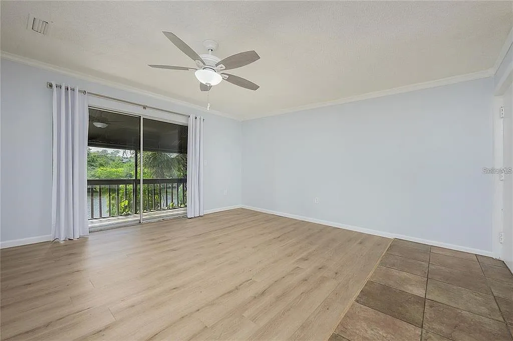 2 bed, 2.0 bath, 967 sqft, $1,700 — Photo 4