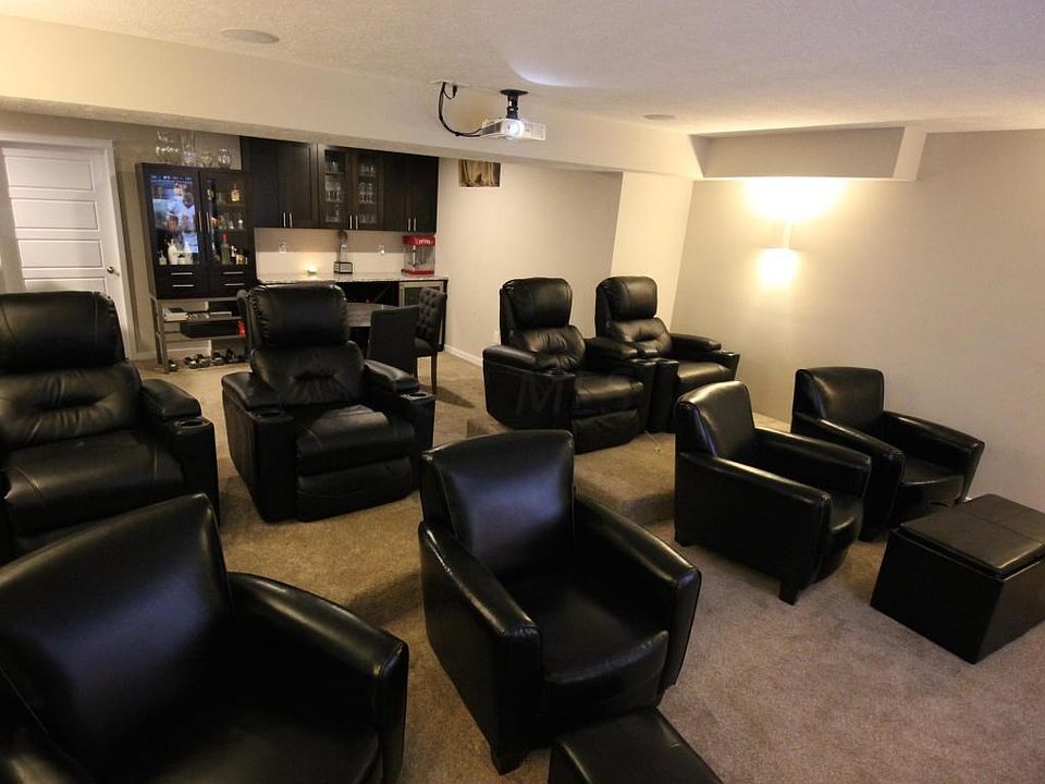 1st image of 4745 Halle Cir