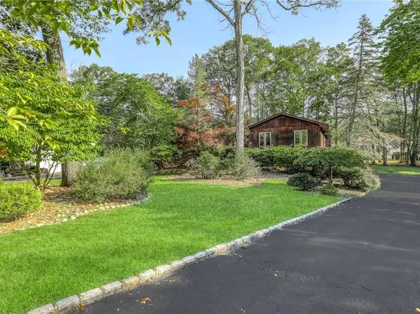 22 Inverness Drive, New City, NY 10956