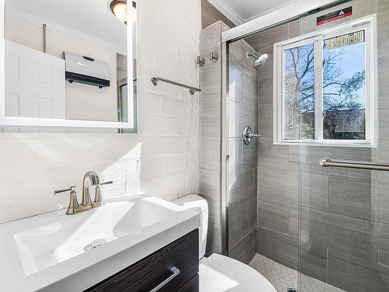 1828 Nina St #1828 — Photo 10
