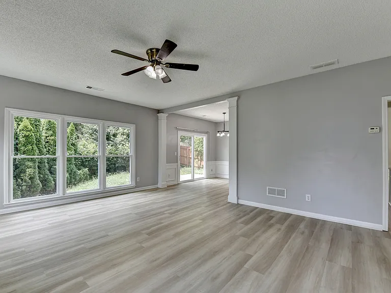 6125 Pattingham Dr — Photo 5
