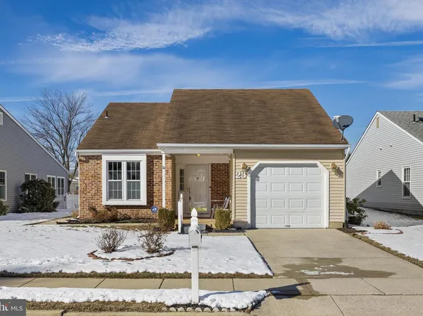 23 Emory Ln, Mount Laurel, NJ 08054