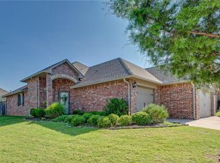 1700 NW 162nd Cir, Edmond, OK 73013