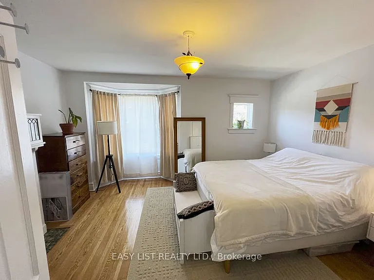 5 Garnock Ave #2 — Photo 7