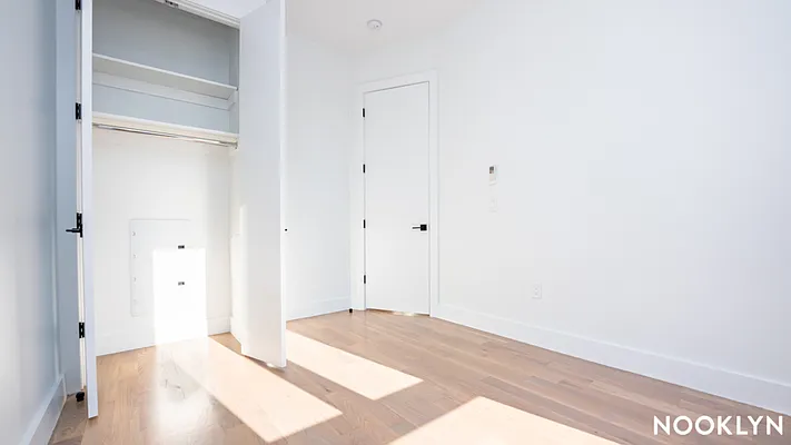 Rented by Nooklyn NYC LLC | media 13