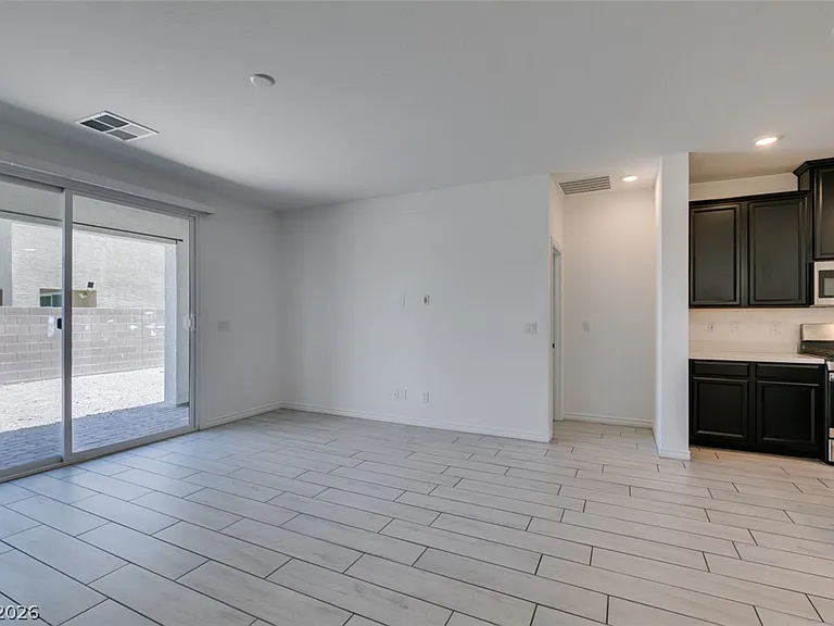 6858 Greensmen Ave — Photo 10