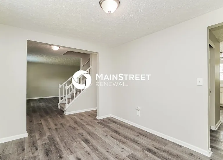 696 Maclam Dr — Photo 7