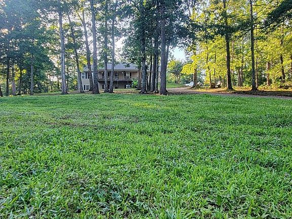 2nd image of 1605 Cody Rd